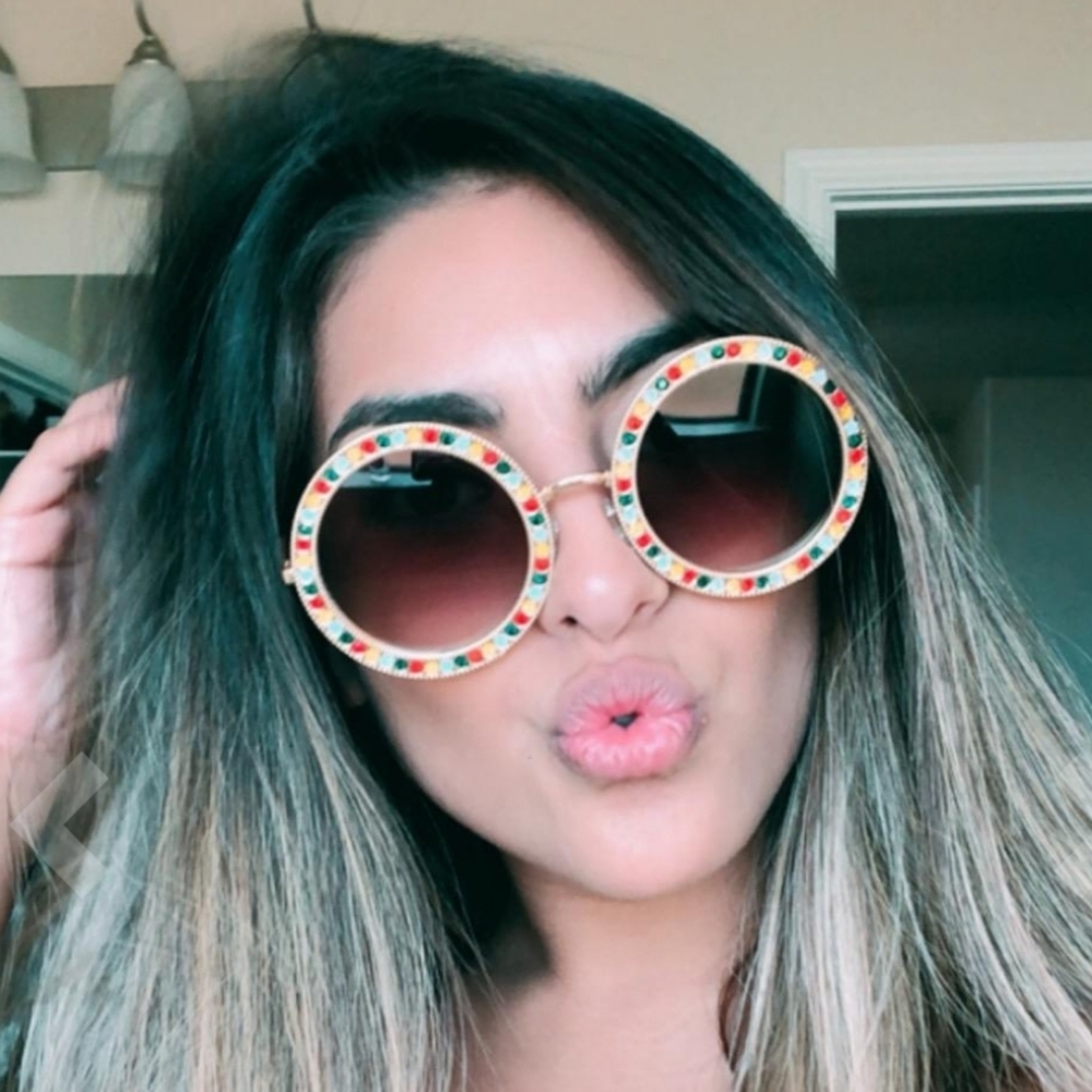 HIGH QUALITY MATERIALS Round sunglasses is made o - Picture 3 of 3
